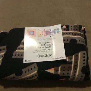 Os castles black background unicorn